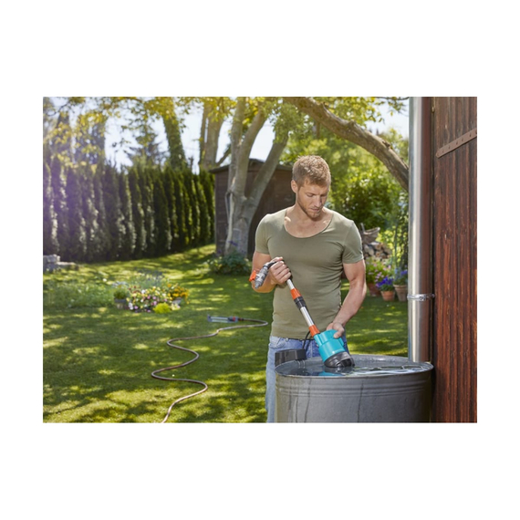 fotoАккумуляторный насос для резервуаров с дождевой водой GARDENA 2000/2 Li-18 01749-20.000.00, изображение 4фото